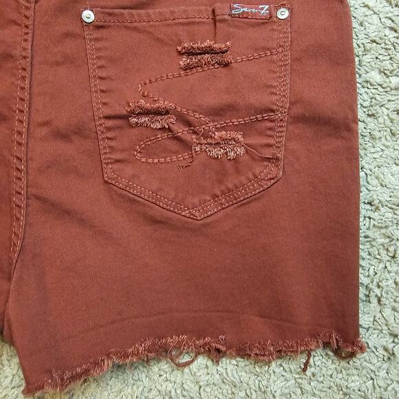 Seven7 Tummy Less High Rise Skinny Shorts Womens 12 Red Distressed Cutoff Casual - Picture 7 of 11